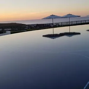 Exquisite 3br Ocean Views Access Apartment